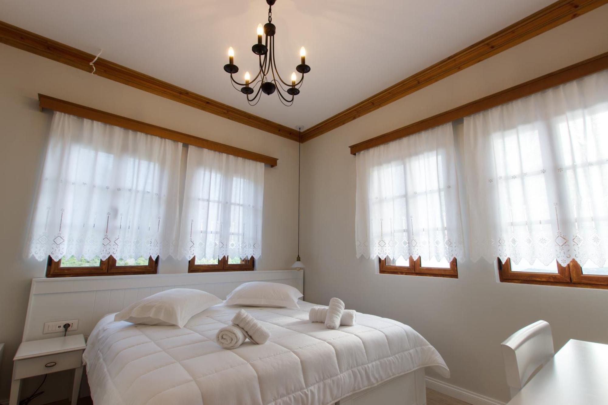 Hotel Bujtina Sophie Libohove Esterno foto