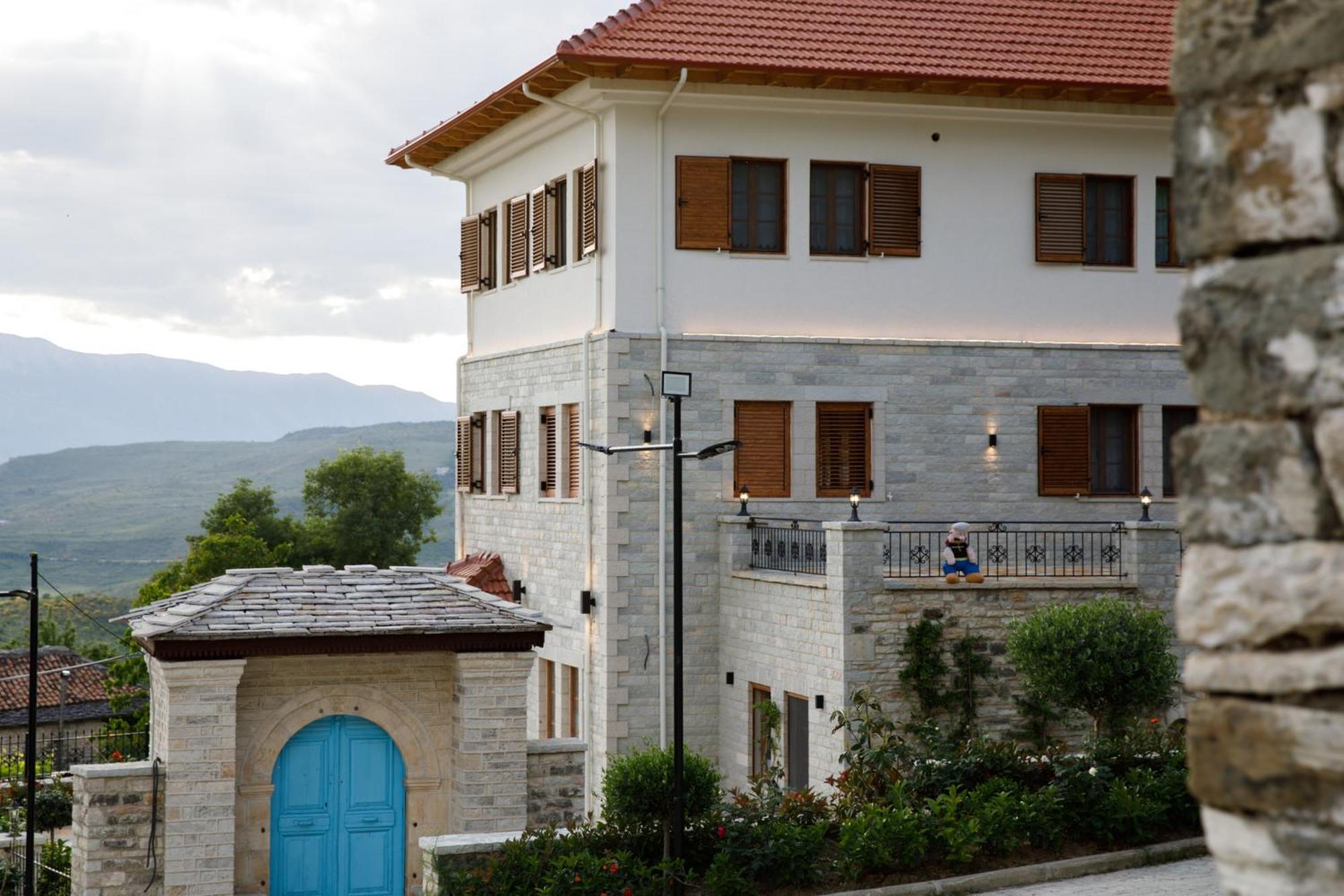 Hotel Bujtina Sophie Libohove Esterno foto