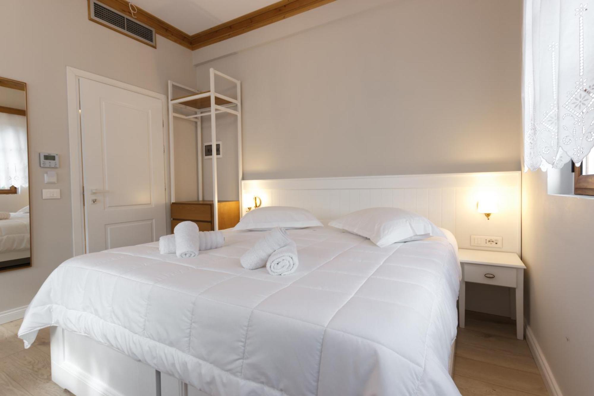 Hotel Bujtina Sophie Libohove Esterno foto