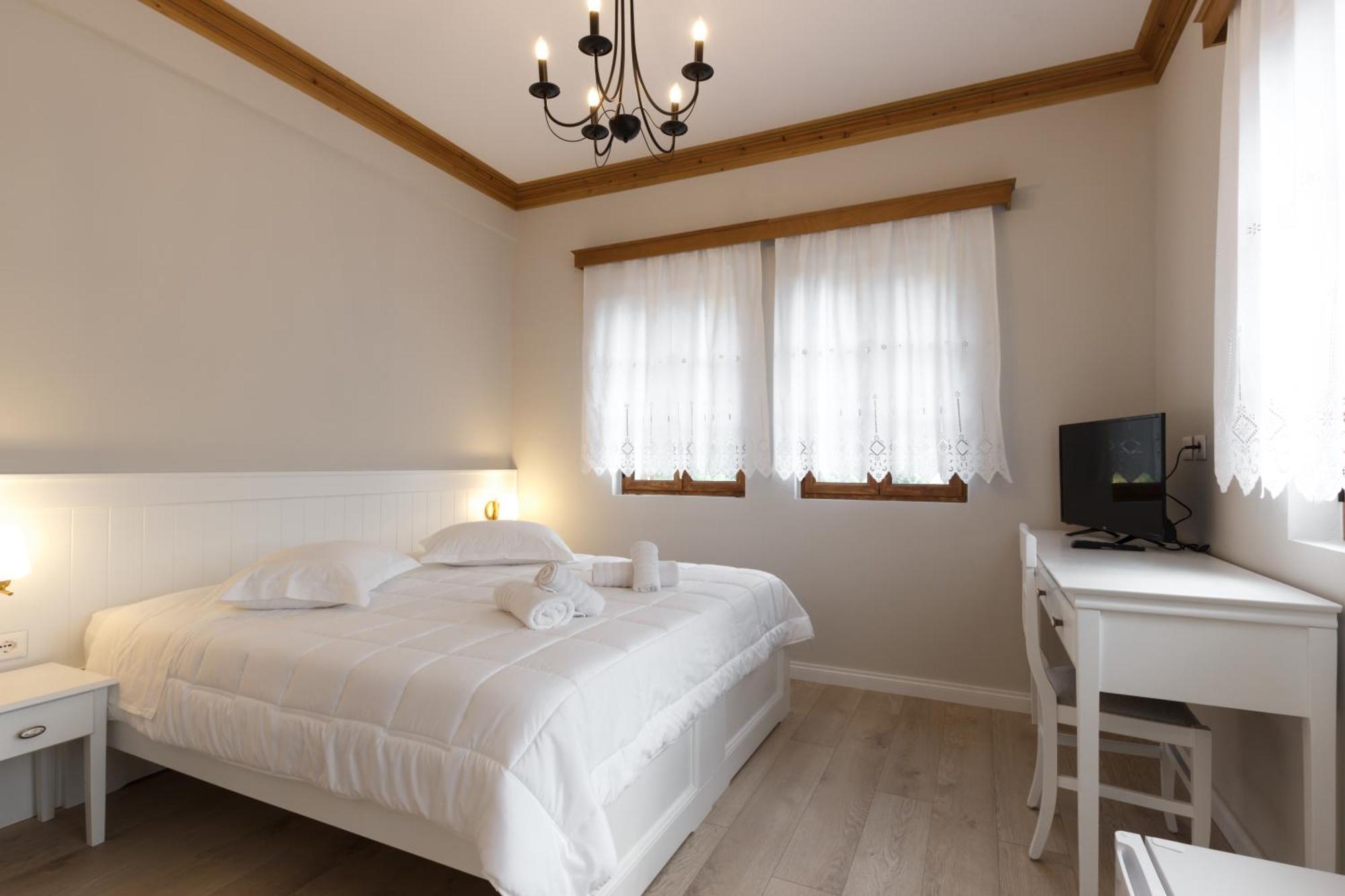Hotel Bujtina Sophie Libohove Esterno foto